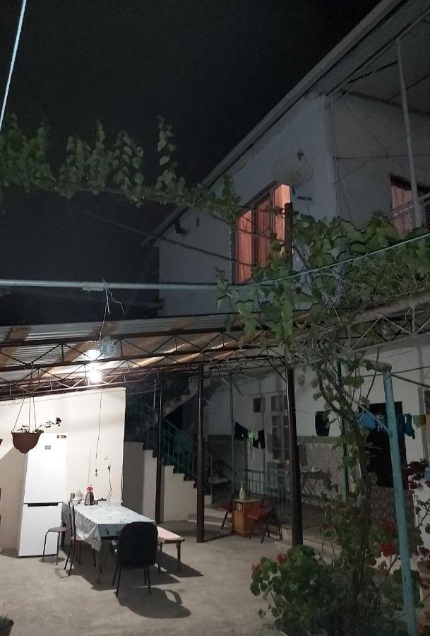 Na Shapsug Guest House Gagra Eksteriør billede