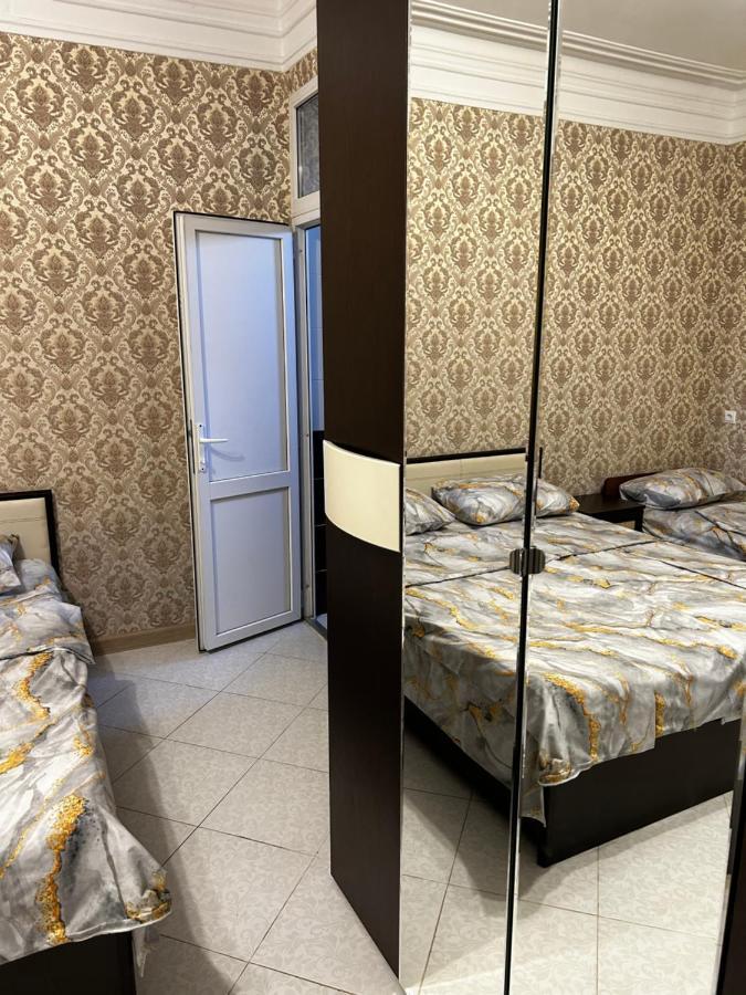 Na Shapsug Guest House Gagra Eksteriør billede